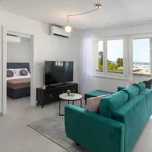Ampelea Apartment